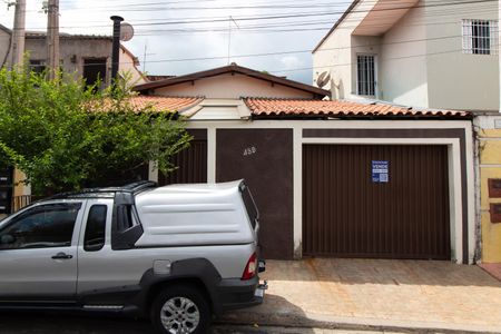 Casa à venda com 147m², 2 quartos e 2 vagasFachada