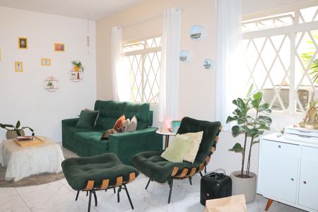 Casa à venda com 175m², 3 quartos e 3 vagasSala de estar