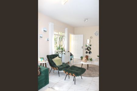 Casa à venda com 175m², 3 quartos e 3 vagasSala de estar