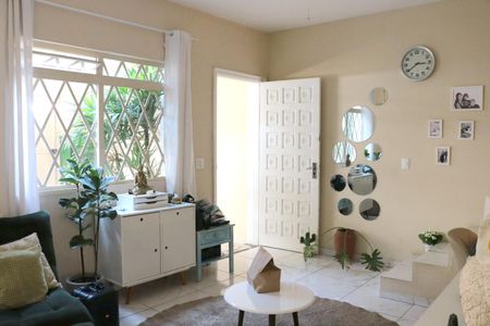 Casa à venda com 175m², 3 quartos e 3 vagasSala de estar