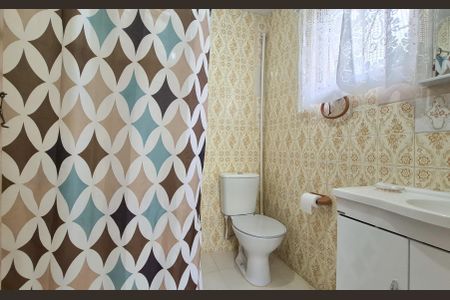 Casa à venda com 136m², 3 quartos e 1 vagaBanheiro - Casa 2