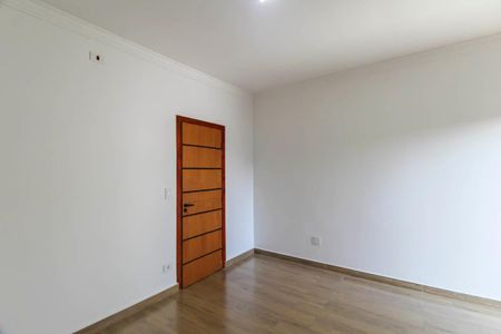 Casa à venda com 117m², 3 quartos e 2 vagasSuite