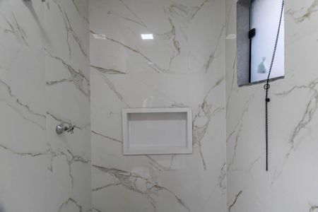 Casa à venda com 117m², 3 quartos e 2 vagasBanheiro Social