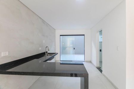 Casa à venda com 117m², 3 quartos e 2 vagasCozinha