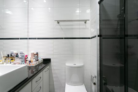 Apartamento para alugar com 80m², 3 quartos e 2 vagas Apartamento para alugar com 80m², 3 quartos e 2 vagasBanheiro da Suíte