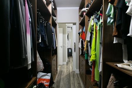 Apartamento para alugar com 80m², 3 quartos e 2 vagas Apartamento para alugar com 80m², 3 quartos e 2 vagasCloset da Suíte