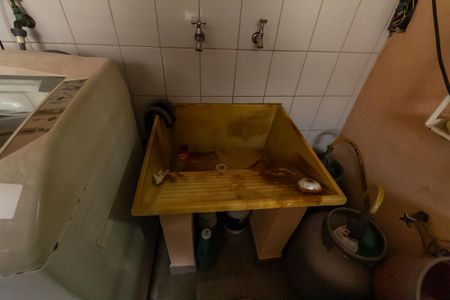 Casa à venda com 240m², 3 quartos e 2 vagasÁrea de Serviço