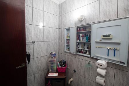 Casa à venda com 258m², 3 quartos e 1 vaga Casa à venda com 258m², 3 quartos e 1 vagaBanheiro 2