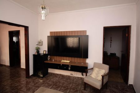 Casa à venda com 258m², 3 quartos e 1 vaga Casa à venda com 258m², 3 quartos e 1 vagaSala