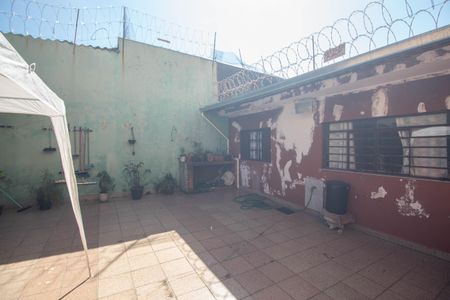 Casa à venda com 258m², 3 quartos e 1 vaga Casa à venda com 258m², 3 quartos e 1 vagaQuintal