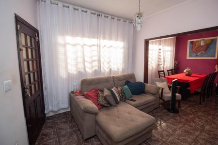 Casa à venda com 258m², 3 quartos e 1 vaga Casa à venda com 258m², 3 quartos e 1 vagaSala