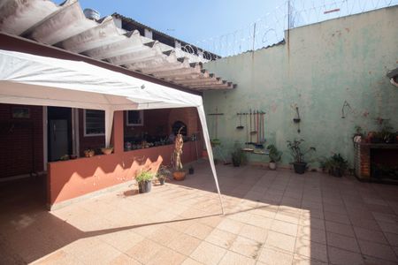 Casa à venda com 258m², 3 quartos e 1 vaga Casa à venda com 258m², 3 quartos e 1 vagaQuintal