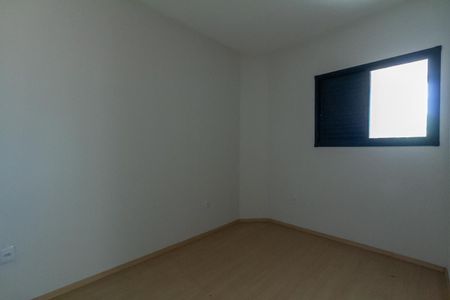 Apartamento à venda com 60m², 2 quartos e 2 vagasQuarto 2