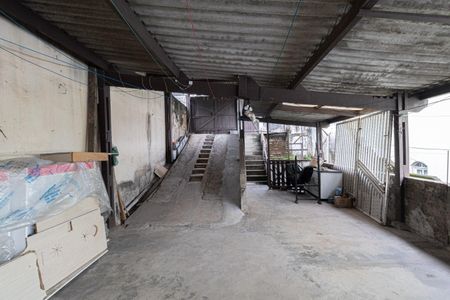 Casa à venda com 170m², 5 quartos e 6 vagasGaragem