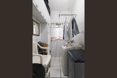 Casa à venda com 170m², 5 quartos e 6 vagasCasa 2 - Área de Serviço