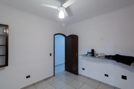 Casa à venda com 170m², 5 quartos e 6 vagasCasa 3 - Suíte
