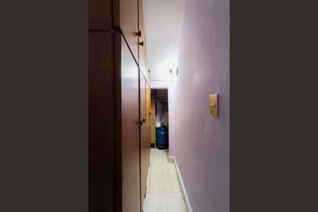 Casa à venda com 170m², 5 quartos e 6 vagasCasa 1 - Corredor