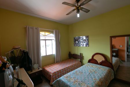 Casa à venda com 490m², 4 quartos e 1 vagaQuarto 2 Demi Suíte