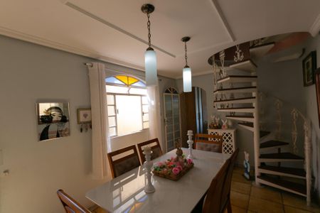 Casa à venda com 490m², 4 quartos e 1 vagaCopa