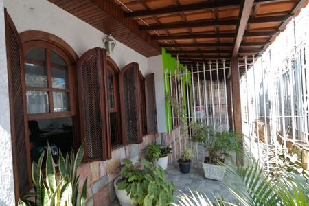 Casa à venda com 490m², 4 quartos e 1 vagavaranda