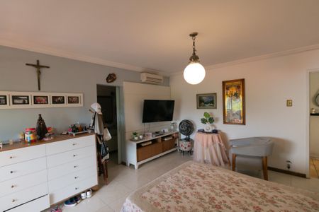 Casa à venda com 490m², 4 quartos e 1 vagaSuite