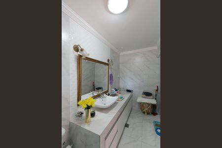 Casa à venda com 490m², 4 quartos e 1 vagaBanheiro da Suíte