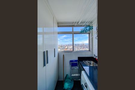 Apartamento para alugar com 55m², 2 quartos e 1 vagaÁrea de Serviço