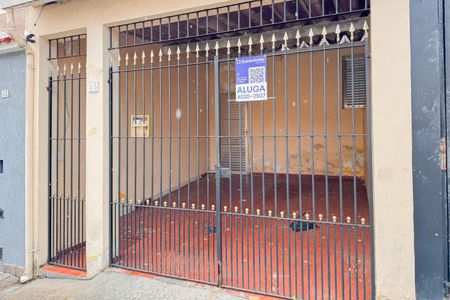 Casa à venda com 160m², 2 quartos e 1 vaga Casa à venda com 160m², 2 quartos e 1 vagaFachada + Plaquinha