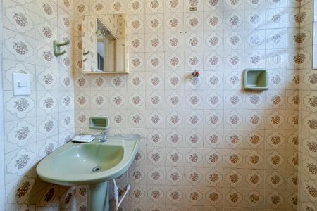 Casa à venda com 160m², 2 quartos e 1 vaga Casa à venda com 160m², 2 quartos e 1 vagaBanheiro