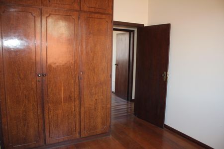 Casa à venda com 360m², 6 quartos e 6 vagasQuarto 2