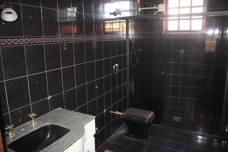 Casa à venda com 360m², 6 quartos e 6 vagasBanheiro Social