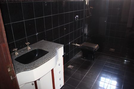 Casa à venda com 360m², 6 quartos e 6 vagasBanheiro Social