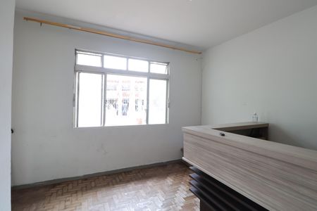 Casa à venda com 98m², 3 quartos e 4 vagasSala 1