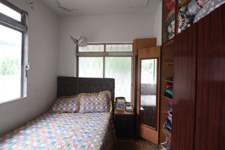 Casa à venda com 98m², 3 quartos e 4 vagasQuarto 1