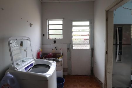 Casa à venda com 98m², 3 quartos e 4 vagasÁrea de Serviço