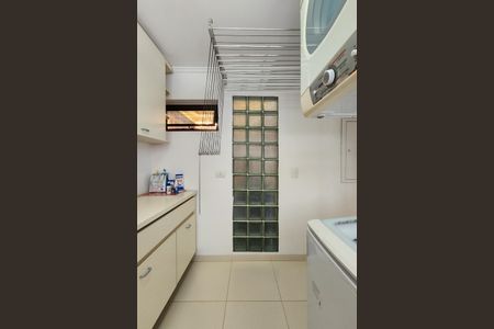 Apartamento à venda com 150m², 4 quartos e 3 vagas Apartamento à venda com 150m², 4 quartos e 3 vagasÁrea de Serviço