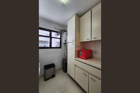 Apartamento à venda com 150m², 4 quartos e 3 vagas Apartamento à venda com 150m², 4 quartos e 3 vagasÁrea de Serviço