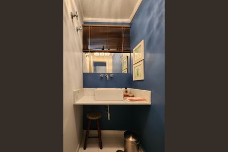 Apartamento à venda com 150m², 4 quartos e 3 vagas Apartamento à venda com 150m², 4 quartos e 3 vagasLavabo