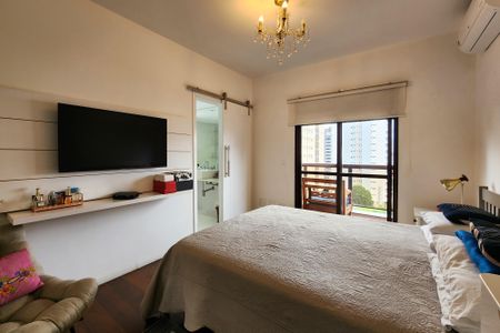 Apartamento à venda com 150m², 4 quartos e 3 vagas Apartamento à venda com 150m², 4 quartos e 3 vagasSuíte 1