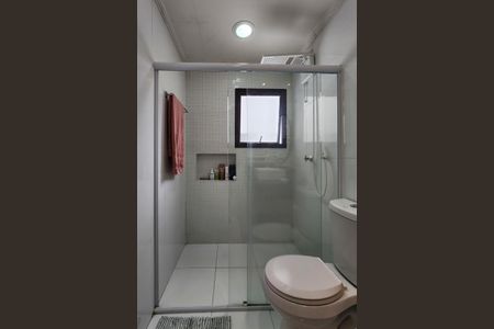 Apartamento à venda com 150m², 4 quartos e 3 vagas Apartamento à venda com 150m², 4 quartos e 3 vagasBanheiro da Suíte 2