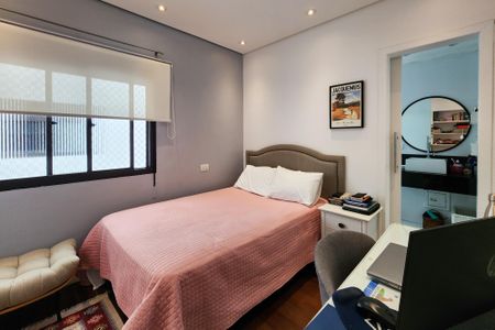 Apartamento à venda com 150m², 4 quartos e 3 vagas Apartamento à venda com 150m², 4 quartos e 3 vagasSuíte 2