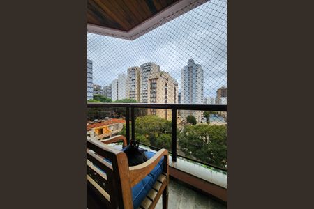 Apartamento à venda com 150m², 4 quartos e 3 vagas Apartamento à venda com 150m², 4 quartos e 3 vagasVaranda da Suíte 1
