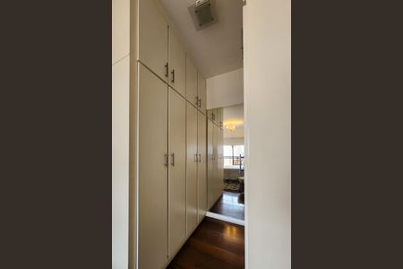 Apartamento à venda com 150m², 4 quartos e 3 vagas Apartamento à venda com 150m², 4 quartos e 3 vagasSuíte 1