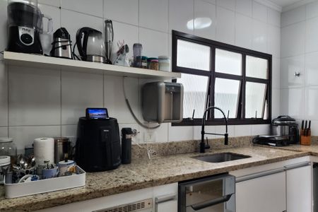 Apartamento à venda com 150m², 4 quartos e 3 vagas Apartamento à venda com 150m², 4 quartos e 3 vagasCozinha