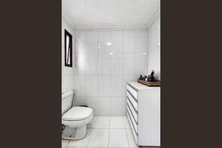 Apartamento à venda com 150m², 4 quartos e 3 vagas Apartamento à venda com 150m², 4 quartos e 3 vagasBanheiro Social