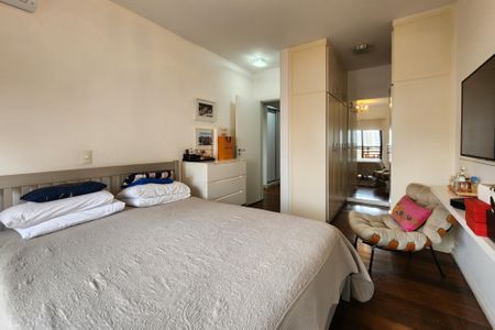 Apartamento à venda com 150m², 4 quartos e 3 vagas Apartamento à venda com 150m², 4 quartos e 3 vagasSuíte 1