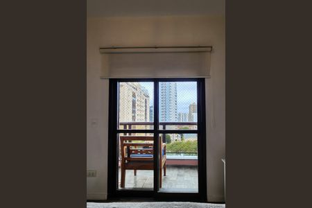 Apartamento à venda com 150m², 4 quartos e 3 vagas Apartamento à venda com 150m², 4 quartos e 3 vagasVaranda da Suíte 1
