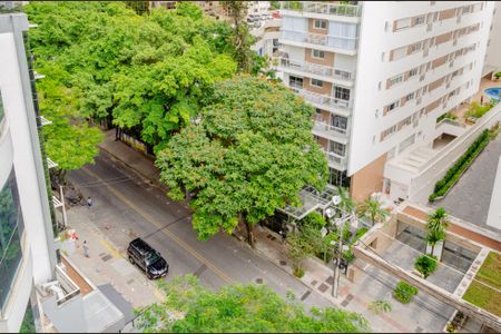Apartamento para alugar com 380m², 3 quartos e 2 vagasVaranda