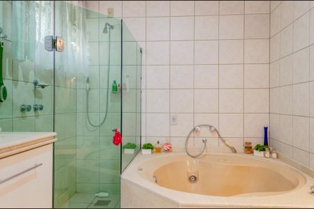 Apartamento para alugar com 380m², 3 quartos e 2 vagasSuíte Master Banheiro