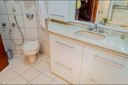 Apartamento para alugar com 380m², 3 quartos e 2 vagasSuíte Master Banheiro